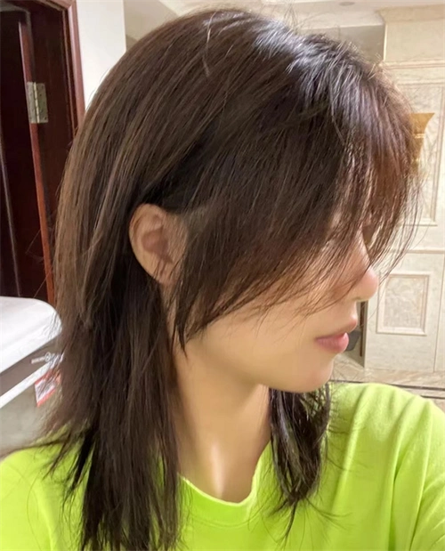 个性女生狼尾头 比男生还要酷炫_非主流发型 - 美发站