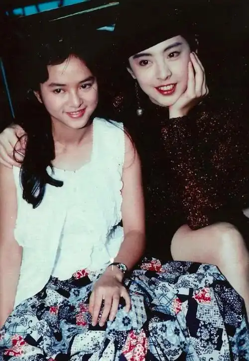 叶蕴仪13岁出道19岁爆红22岁嫁入豪门成一生的错误