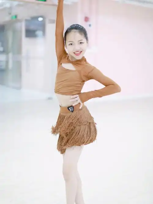 舞蹈摄影甜美小姐姐国标女孩黄迁惠拉丁舞