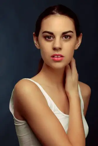 大门牙美女磨皮调色