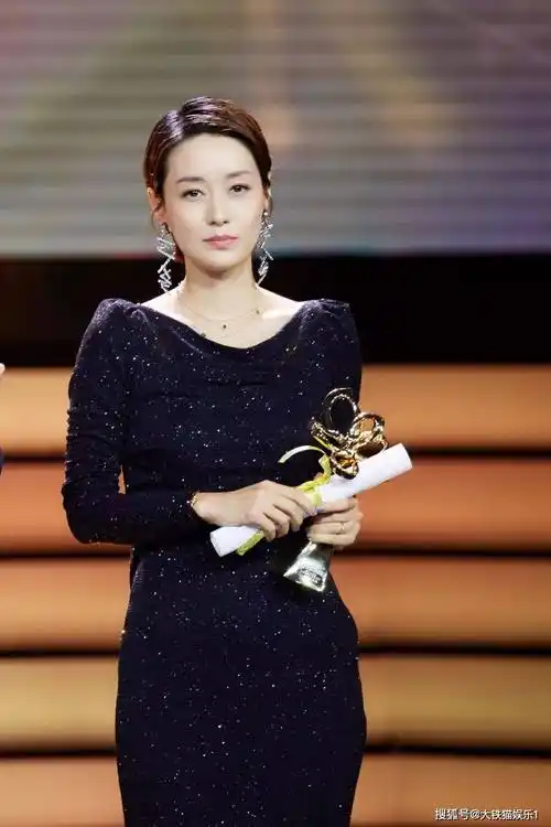 《我的前半生》6年后,6位主演5位拿了大奖,唯有靳东还颗粒无收_马伊琍