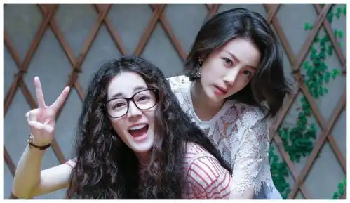 杨幂还是之前的杨幂,李溪芮已经不是原来的李溪芮了,差别有点大