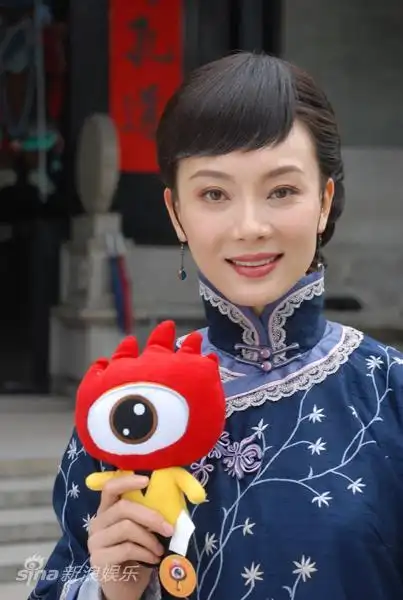 陈数和小浪新浪娱乐讯 由《铁梨花》原班人马打造的年代大戏《将,军》