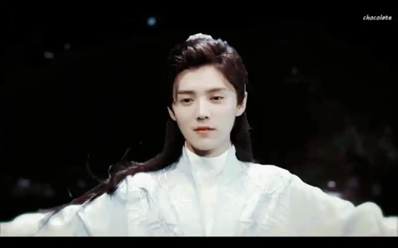 鹿晗,再没有人比你更适合谢怜了!