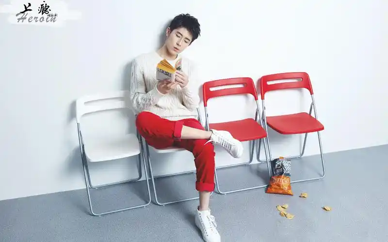 网络剧上瘾桌面壁纸