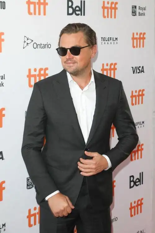 45岁小李子莱昂纳多现身活动电影已经功成名就现在只关心环保