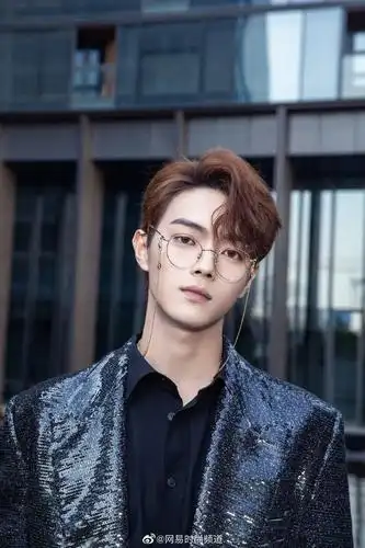 眼镜控看这里 男明星眼镜杀_造型