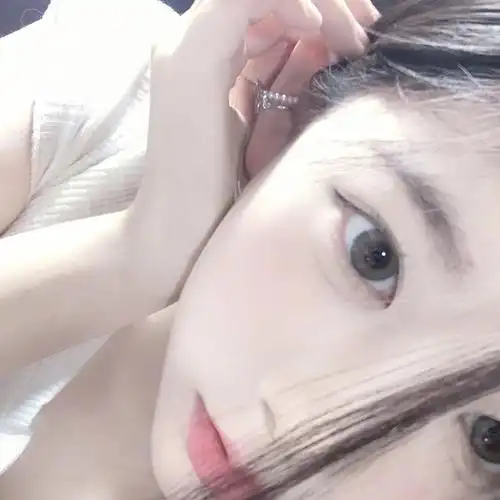 "这次我是带着真诚和爱意来的 那你呢"#纯欲风  #女生头像ins风格