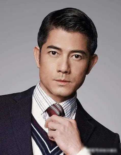 2月2日,这一天见证了华语乐坛的传奇人物,年近六旬的郭富城,一位影视