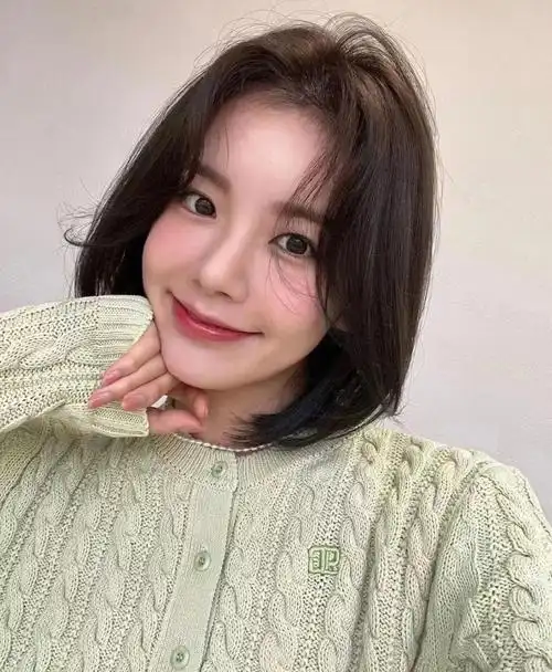 短发颅顶增高烫77八字刘海八字刘海