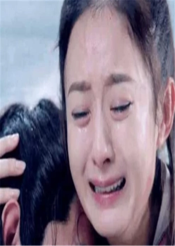原创同样是哭戏,赵丽颖杨紫让人心疼,而她的一滴泪竟然教科书模板!