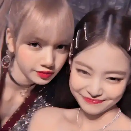 头像lisa 金珍妮