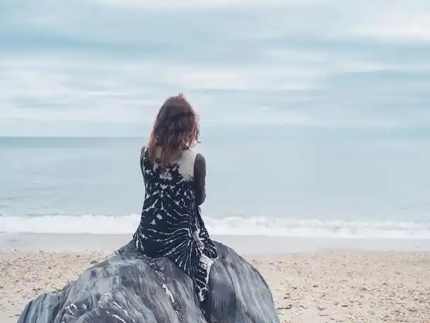 女人看大海的心情短语,干净走心,挑一句送给自己!