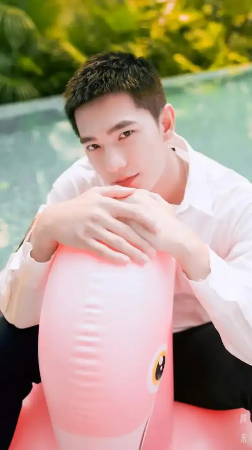 杨洋- 堆糖,美图壁纸兴趣社区