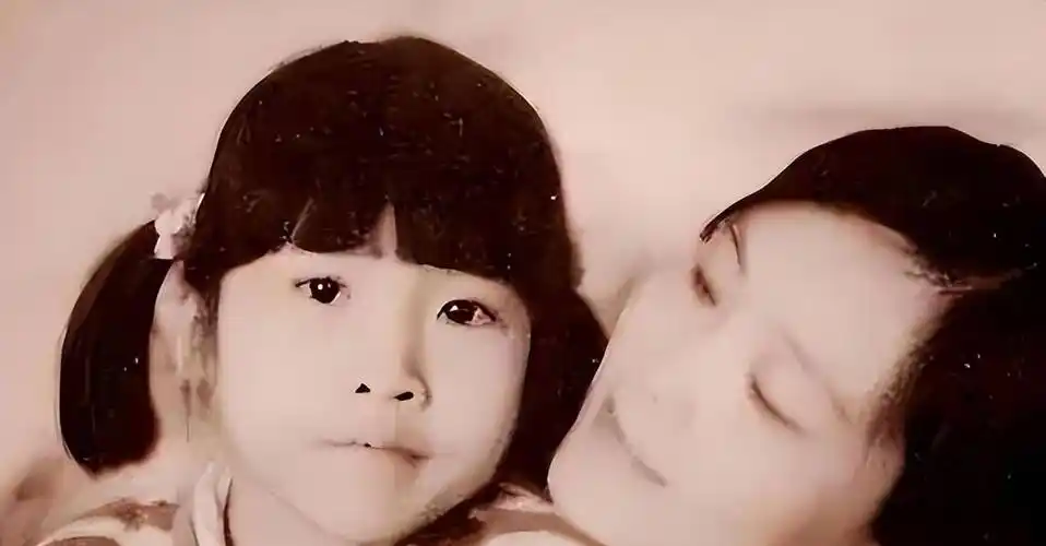 比亲爹张艺谋还猛,继贾玲之后又带飞张小斐_张末_女儿_电影界