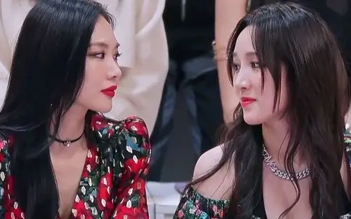 孟佳王霏霏佳霏猫因为她在所以我会安心非常多