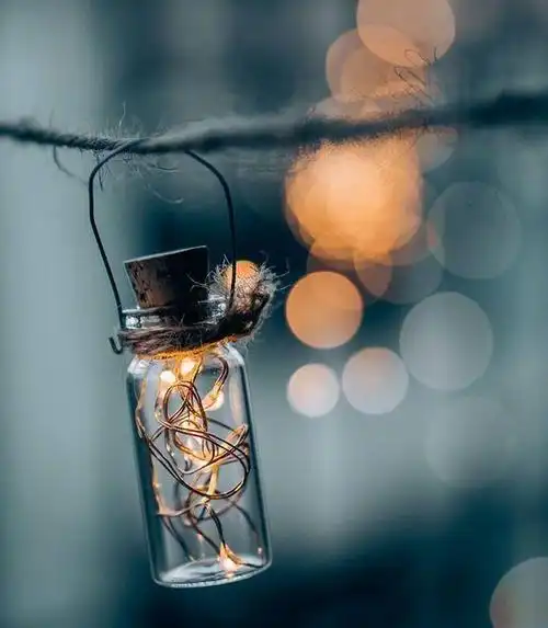 适合深夜发的情绪文案触人心弦发朋友圈太合适了