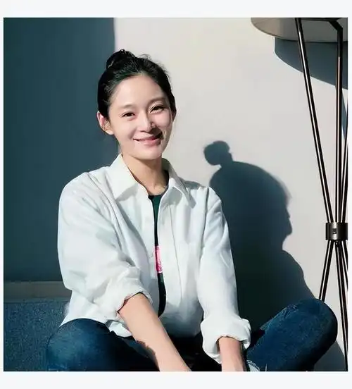 王媛可倒追5年嫁帅夫,双胞胎宝宝幸福满堂