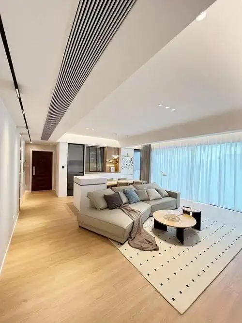 坐标四川,这套房子是屋主的第二套房,所以装修起来还是比较得心应手的