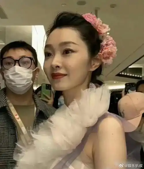 白敬亭,到底哪个才是真的宋轶啊?__财经头条