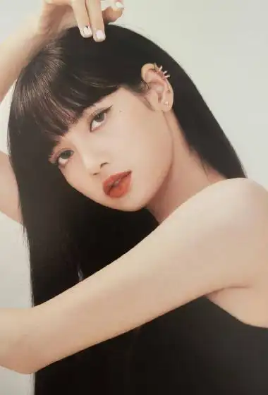 lisa黑色吊带性感写真图片88