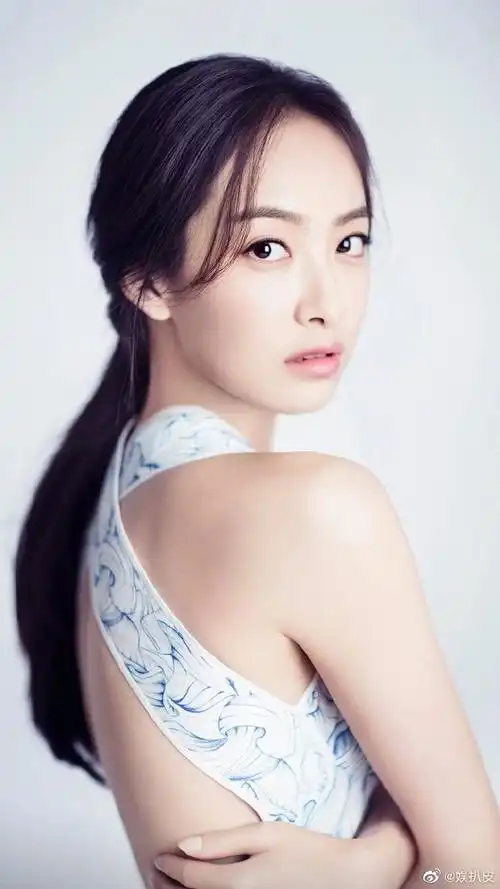 宋茜发表情包评论谁是凶手致歉信