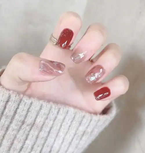 新年美甲2021指甲款式!8大日本,韩国红色新年指甲设计提案