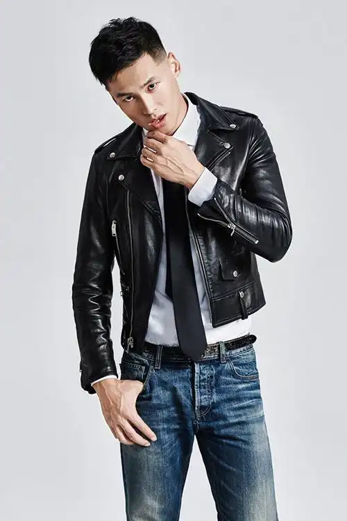 机车皮夹克 saint laurent 衬衫 canali 领带 牛仔裤 均为 gucci