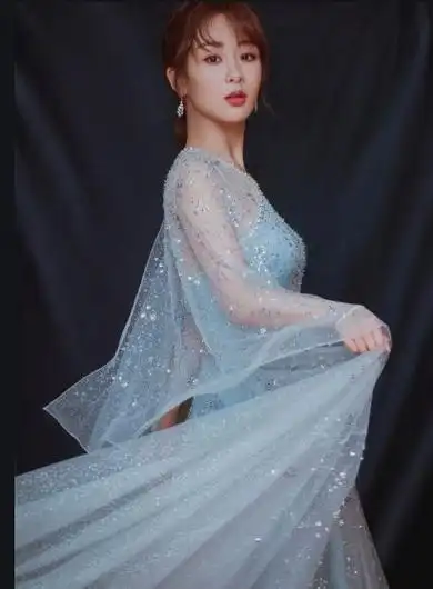 杨紫为什么能拿到如此多大爆的演艺资源