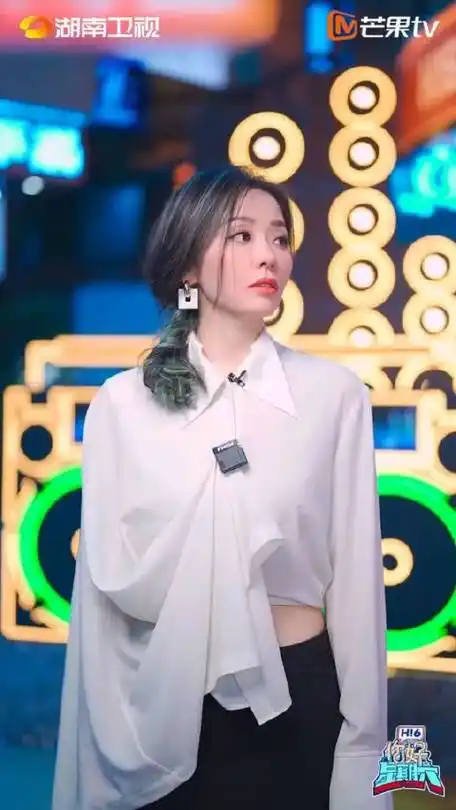 没有人能拒绝张靓颖的清唱三连!美貌和歌手都是满分!