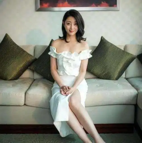 演员殷桃的嘴为什么在荧幕上总是破的原来是这个原因