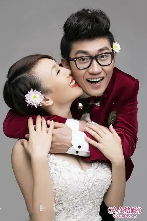 金志文个性婚照曝光 23日结婚