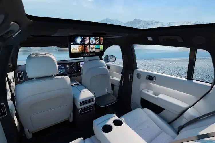 抢先体验理想l7,让家庭出行更舒适,更智能_凤凰网汽车_凤凰网