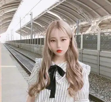 夏天发色浅浅的才清新灵动 想尝试浅色系染发的女生看过来