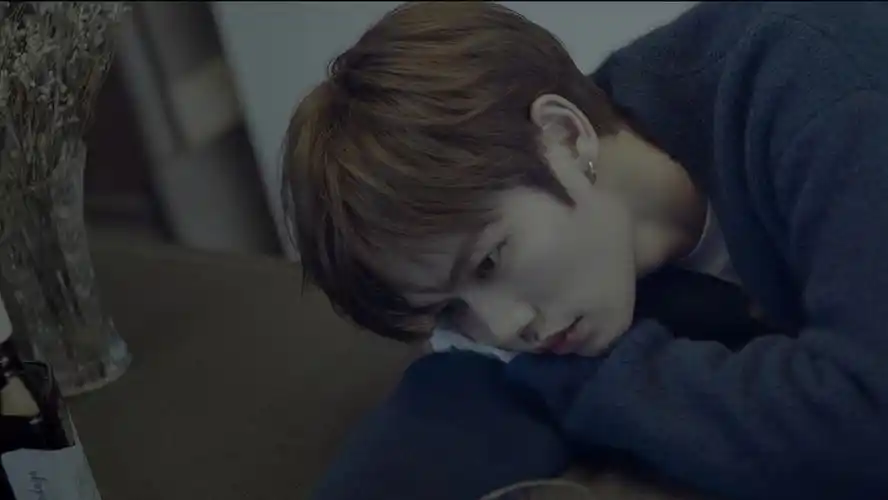 林彦俊壁纸刚好的伤口