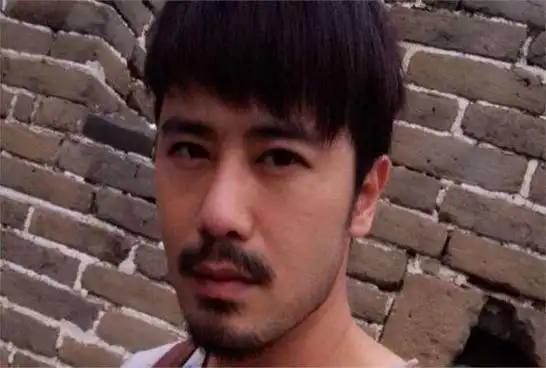 陈亦飞:娶到摇滚女神谭维维,并生下一儿一女,现在怎样了