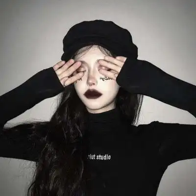 溺毙:暗黑系成熟风魅力真人女头._微信头像_我要个性网