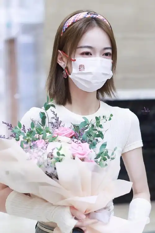 吴谨言乘风破浪