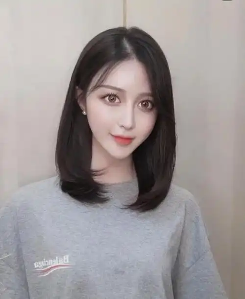 受欢女生迎的五款发型:丸子头可爱,大波浪女神,锁骨烫最流行