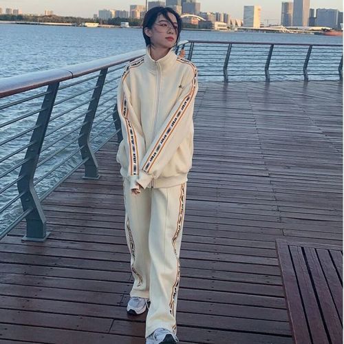 俪韵小屋(li yun house)00号穿搭一整套秋冬马嘉祺宽松时尚显高休闲两