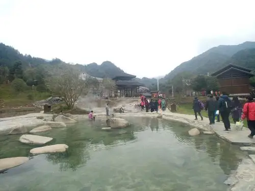江西铜鼓汤里温泉,天然的温泉享受(副本)
