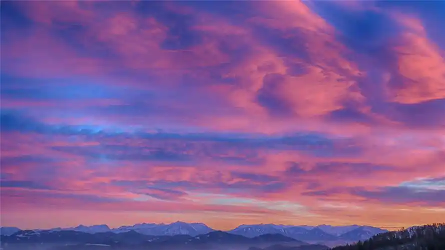 绝美紫色晚霞高清桌面壁纸