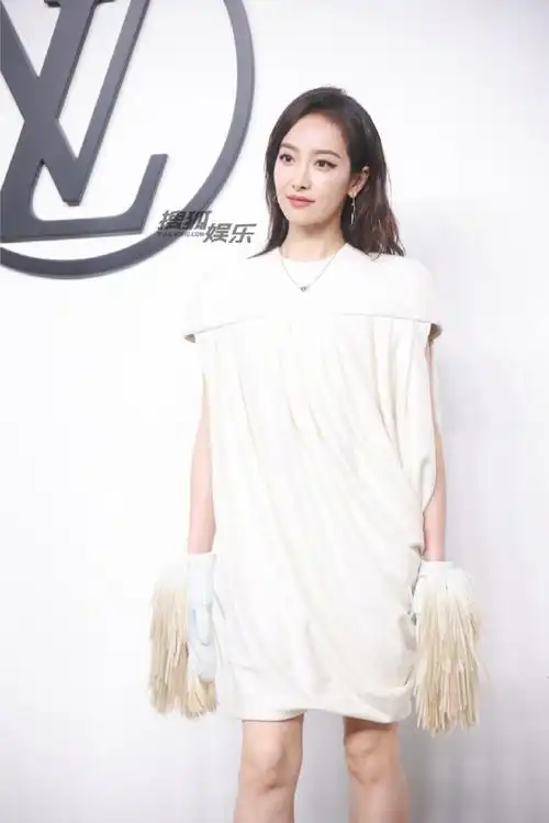 宋茜亚白披挂裙##宋茜g社生图