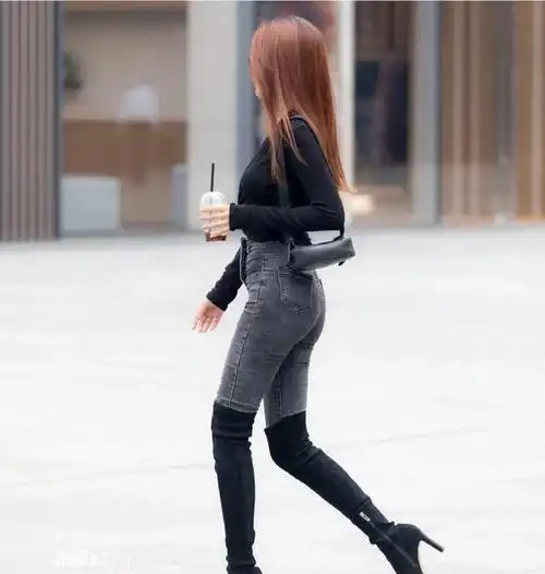 高跟鞋子,牛仔裤可以穿高跟鞋吗适合什么样的鞋子图1