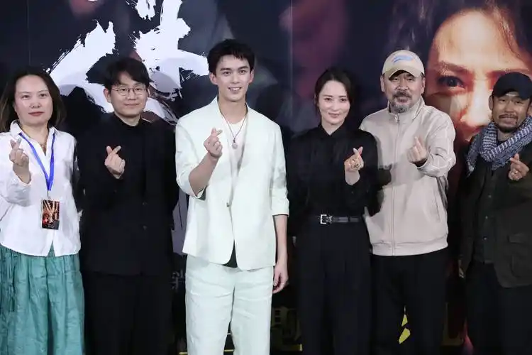 吴磊北电老师评草木人间看到了演员对表演的坚持和认真吴磊未来可期