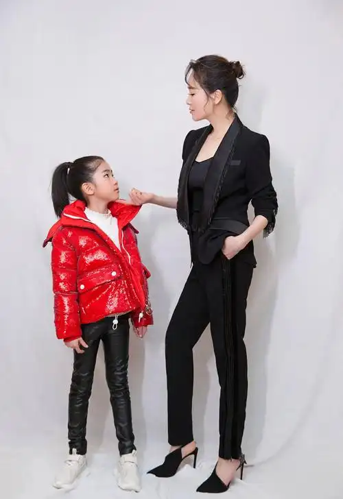 演员左小青,嫁大20岁丈夫,离婚后对爱情失去了热情