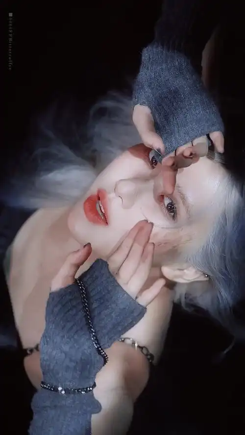 blackpink成员rose遭网曝,只因晚为lisa庆生,呕吐表情被刷屏