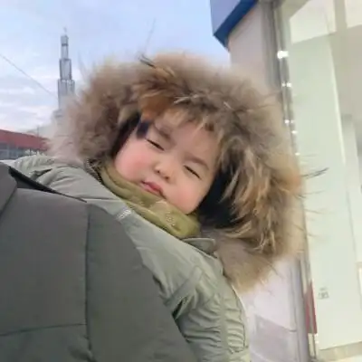 黄夏温 头像 表情包