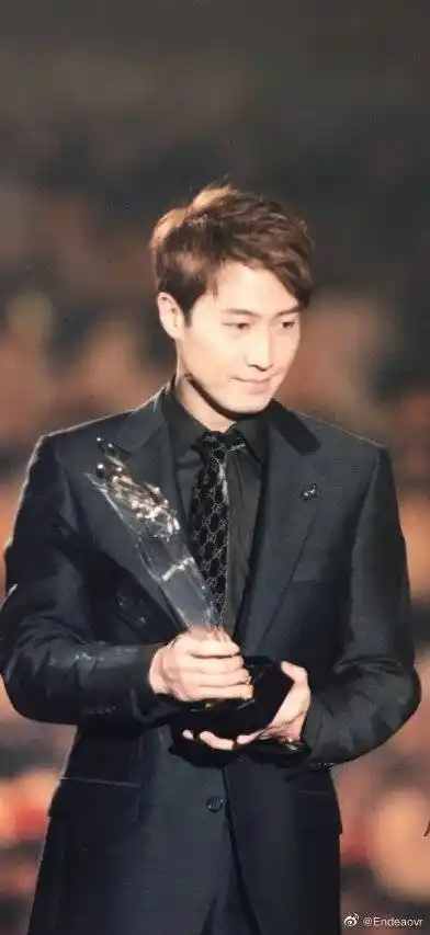 黎明染发后这么帅居然很少染发