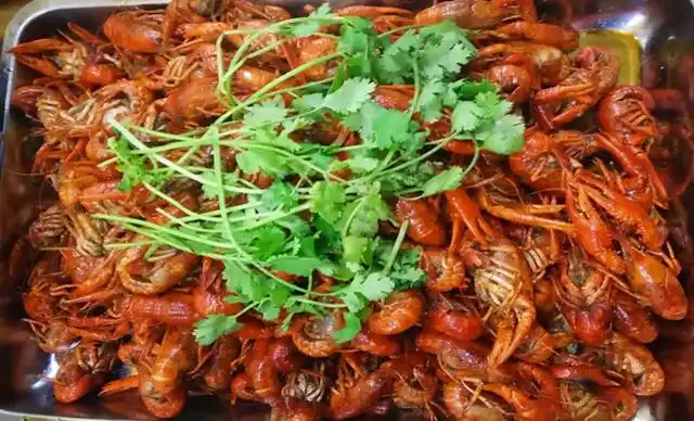【珊珊大排档】手抓龙虾3斤,提供免费wifi,美味随心萦绕
